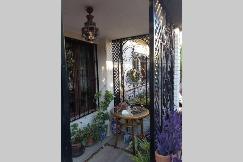 Casa En Granada Con Hermoso Jardin, Parking Calle エクステリア 写真